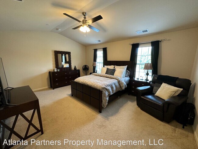 Building Photo - 2 br, 2.5 bath House - 6782 Story Circle