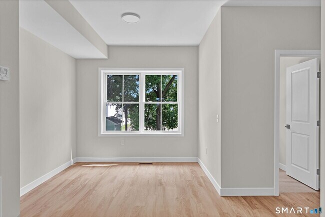Building Photo - 70 Whiting St