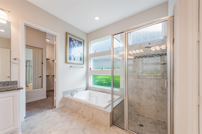 Building Photo - 14062 Dunsmore Lndg Dr