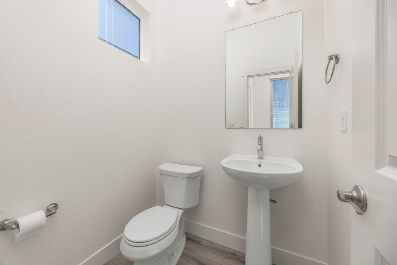 Building Photo - 5069 McKinnon Ct