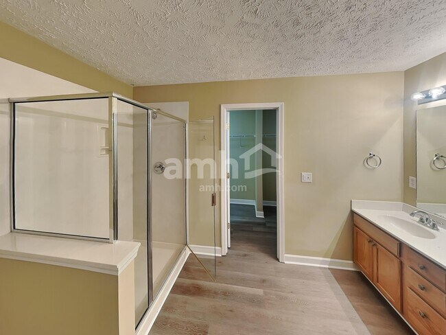 Building Photo - 3505 Bent Wood Ct