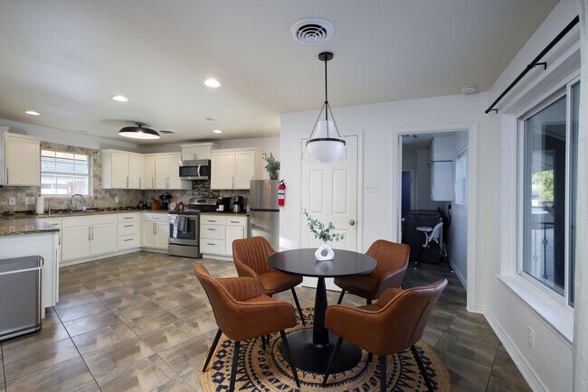 Building Photo - 107 Wickford Way