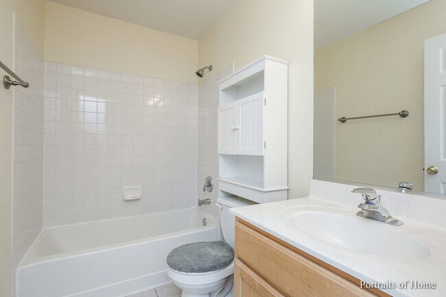 Building Photo - 146 Tanglewood Dr