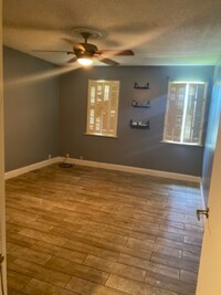 Building Photo - 4309 Woodland Dr