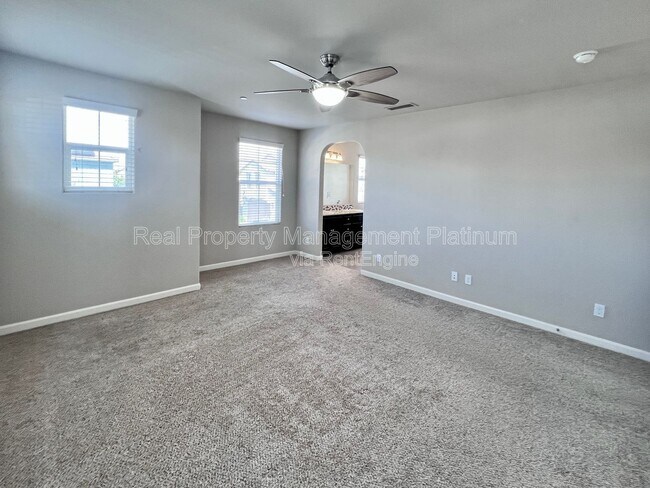 Building Photo - 3704 Savant Ln