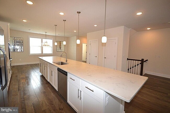 Building Photo - 44840 Tiverton Sq