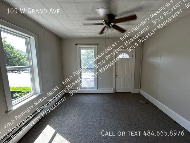 Building Photo - 109 W Grand Ave
