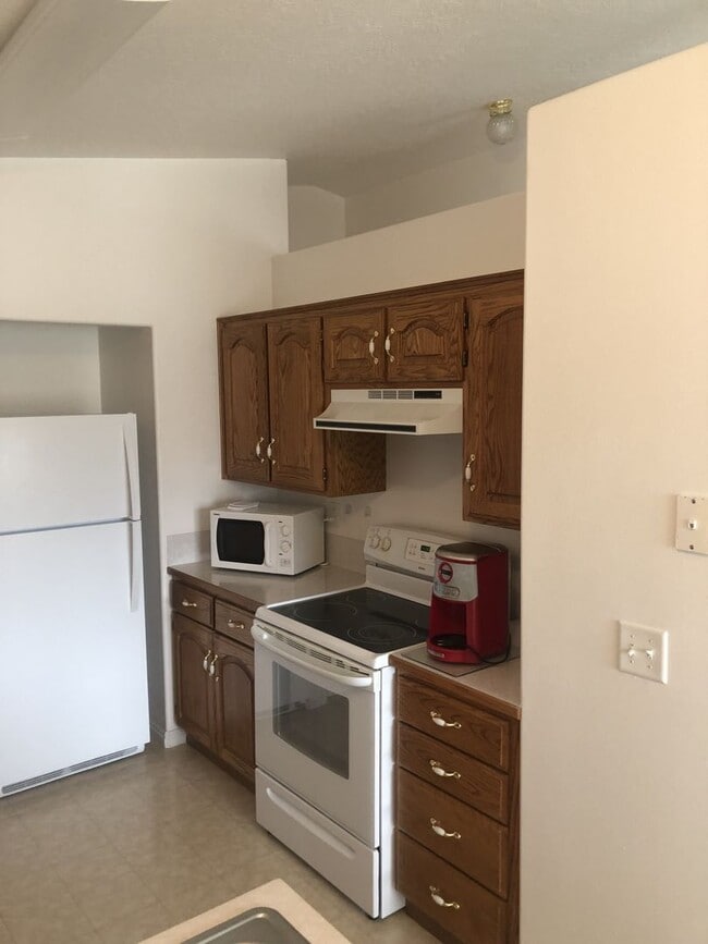 Building Photo - Cute Home For Rent In Rexburg