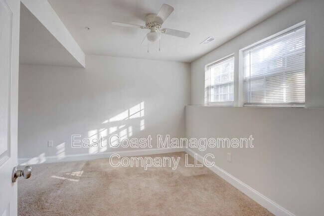 Building Photo - 137 Winters Ln