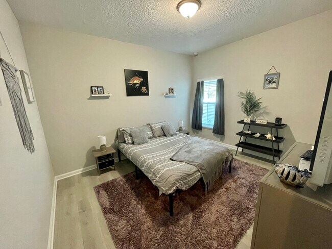 Building Photo - 2090 Hawkeye Pl