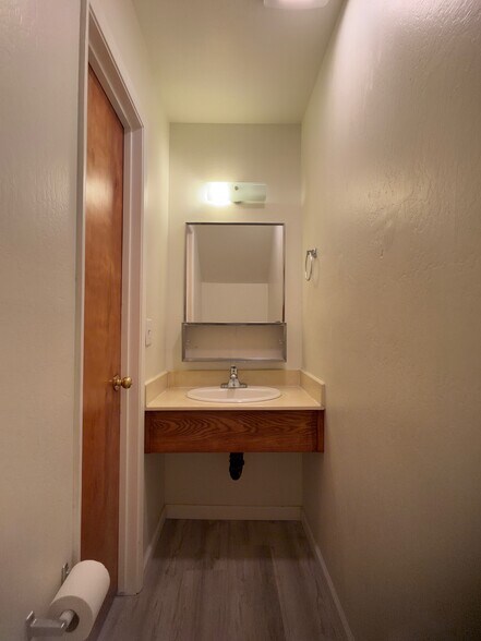 Building Photo - 85 El Toro Ct