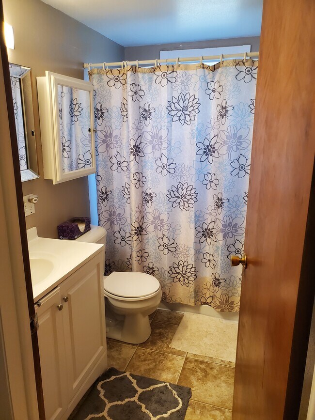 Bathroom - 4402 Dwight Dr