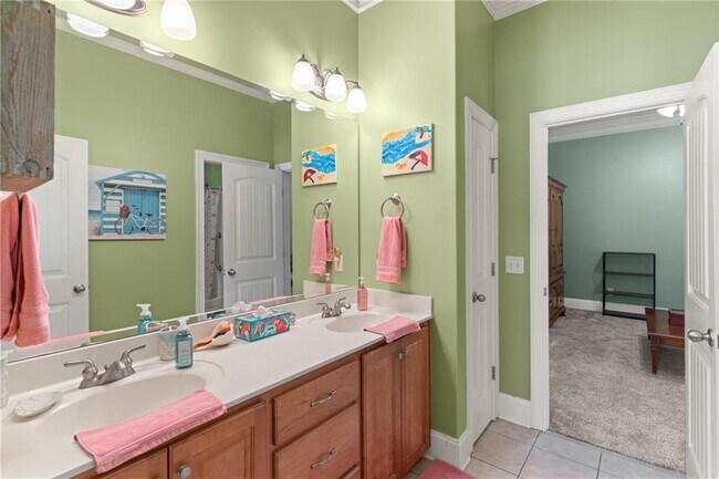 Building Photo - 111 Chinquapin Dr