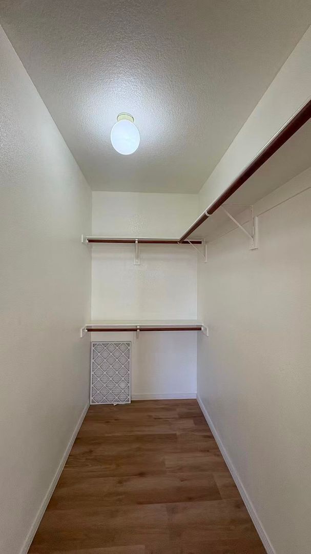 Building Photo - 5155 W Tropicana Ave