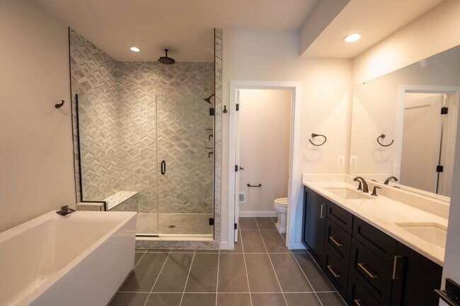 Building Photo - Luxury Reston Rental
