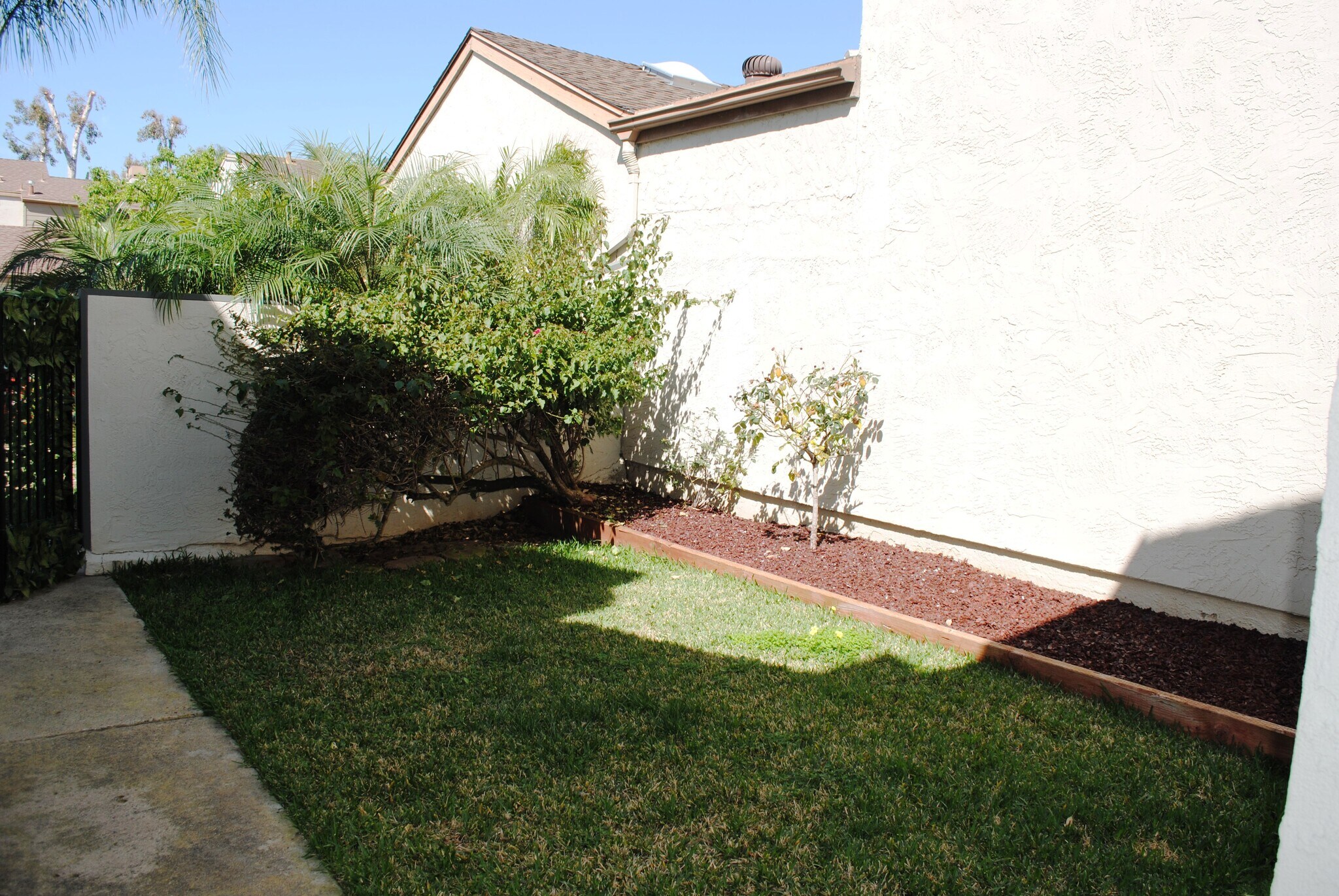 Building Photo - 5821 Portobelo Ct