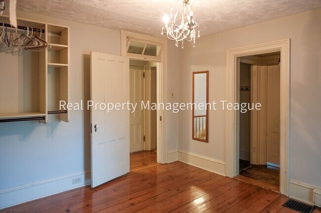 Building Photo - Dream home in Altamont