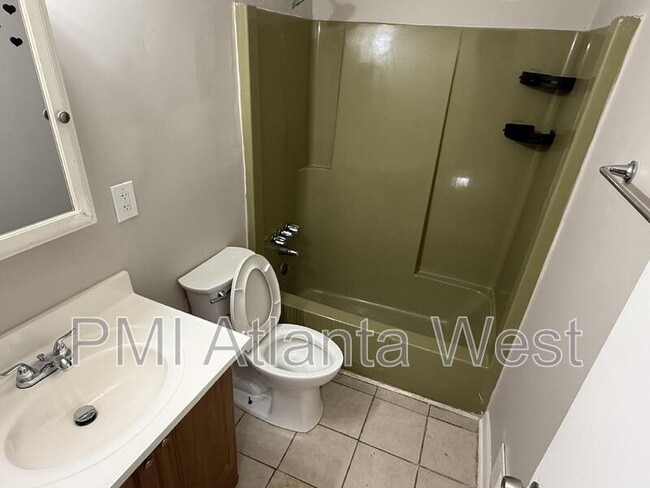 Building Photo - 1462 Saint Michael Ave