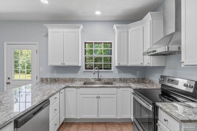 Building Photo - 7468 Brightwood St