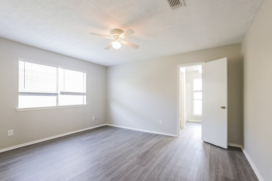 Building Photo - 3446 Hombly Rd