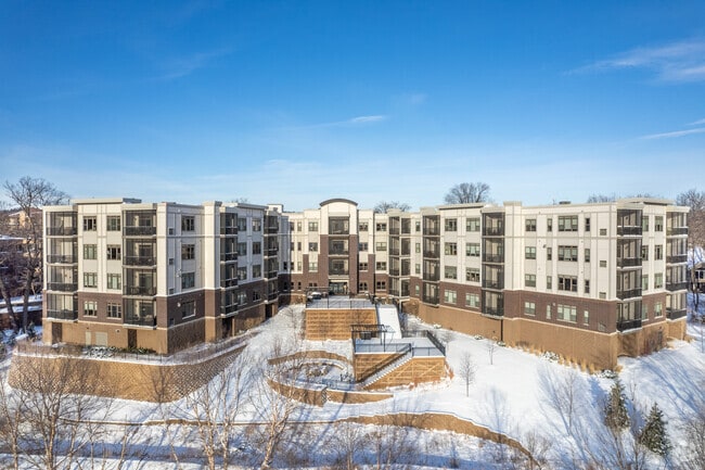 Back of Building - Zvago Glen Lake