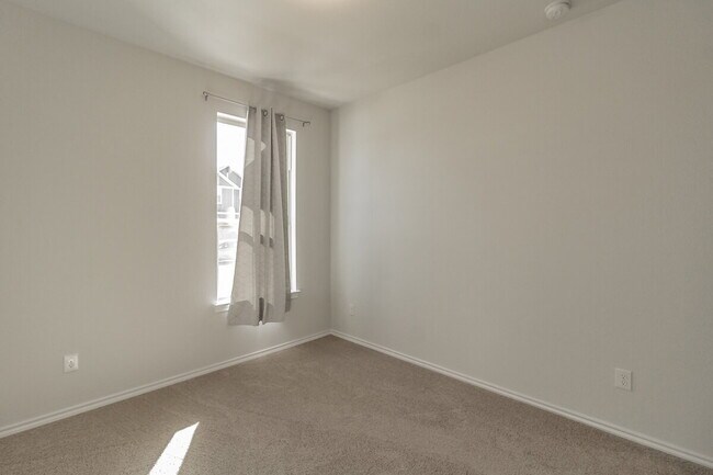 Building Photo - "Beautiful 3-Bedroom 2-Bath Oasis in Forney, TX: Spacious Living!"