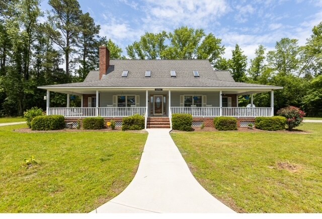 Primary Photo - 2104 Las Flores Ln