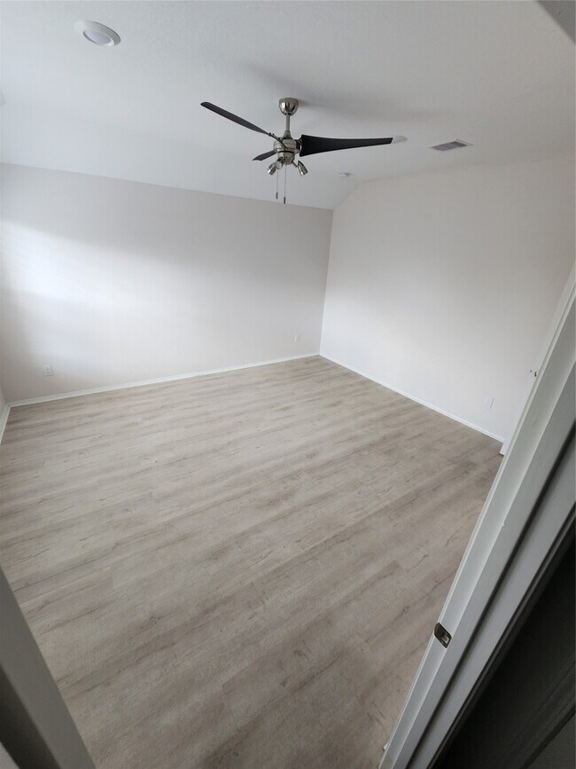 Building Photo - 18419 Cobalt Cove Ln