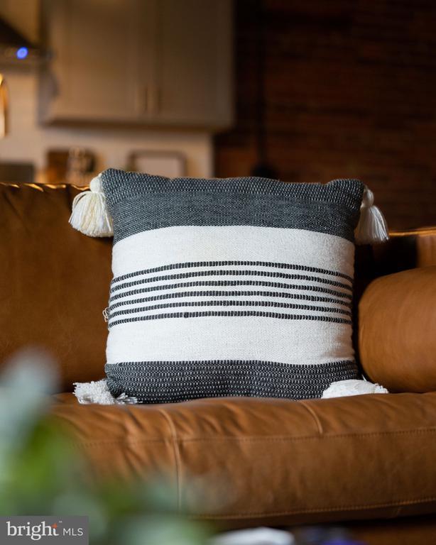 Building Photo - 437 W Grant St