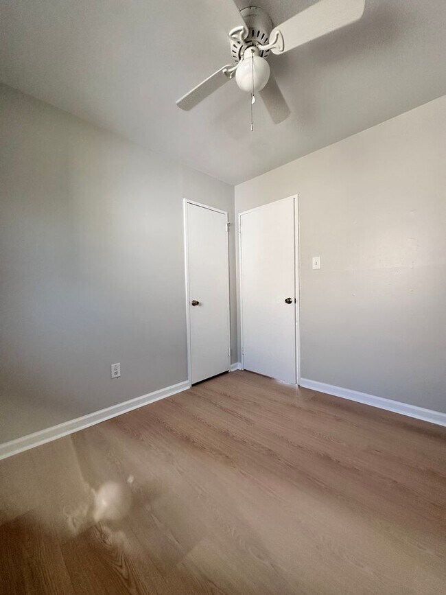 Building Photo - Diamond Springs Rd, Virginia Beach