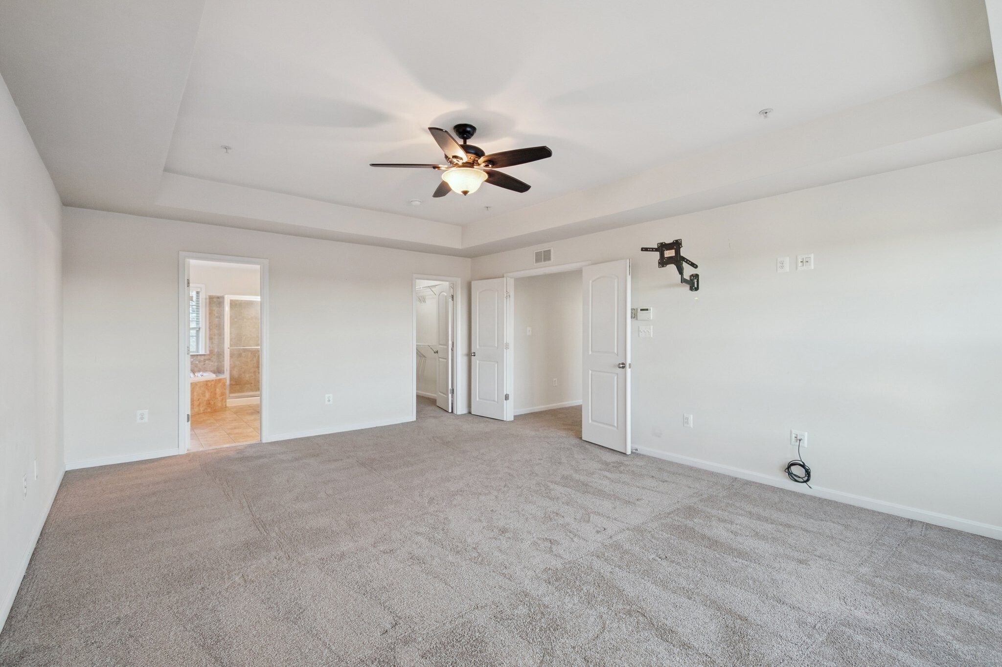 Building Photo - 12910 Hallwood Pl