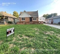 Building Photo - 3217 NW 13th St