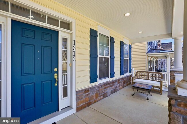 Building Photo - 1312 Volunteer Dr