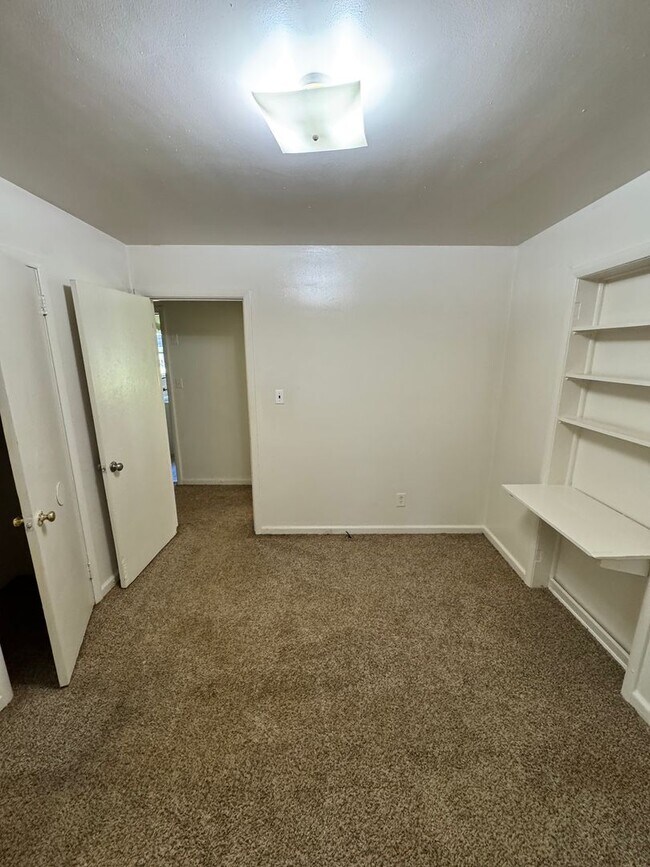 Building Photo - Close to uptown Shelby, NC (Still to compl...