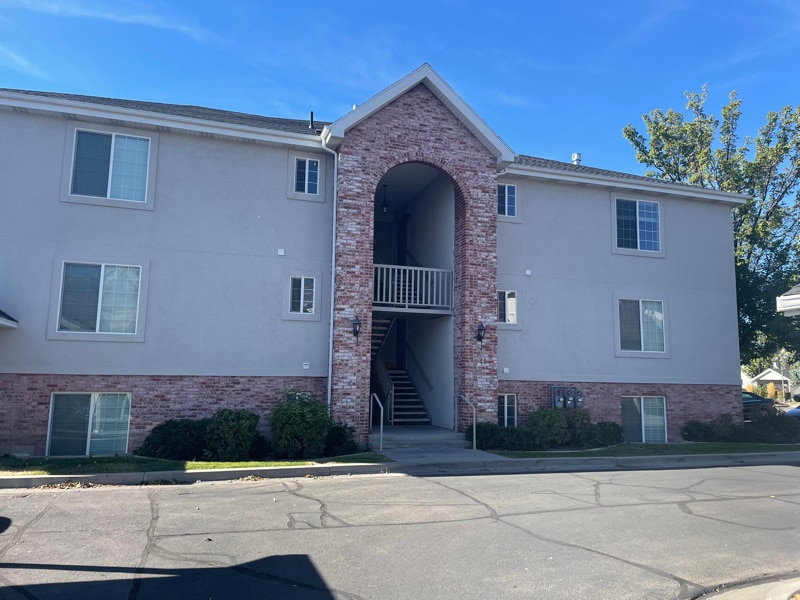 Building Photo - 44 N Garden Park Dr