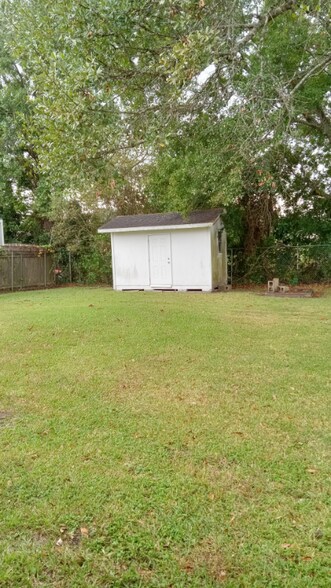 Building Photo - 3807 Mount St