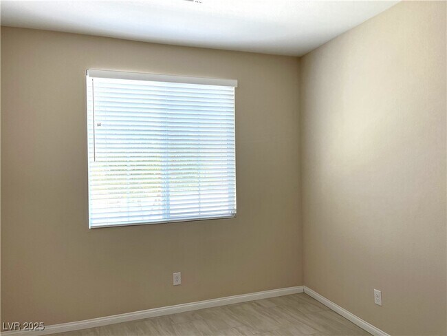 Building Photo - 8819 Burray St