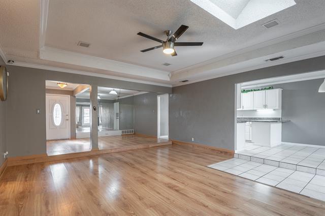 Building Photo - 2707 Woodshire Dr