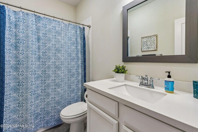 Building Photo - 209 Manor Ln