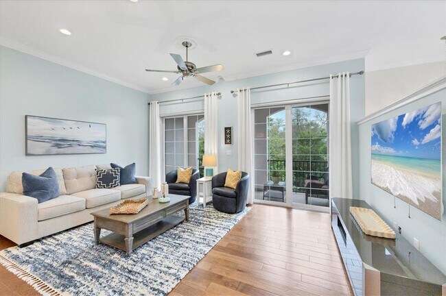 Building Photo - 455 Nokomis Ave S