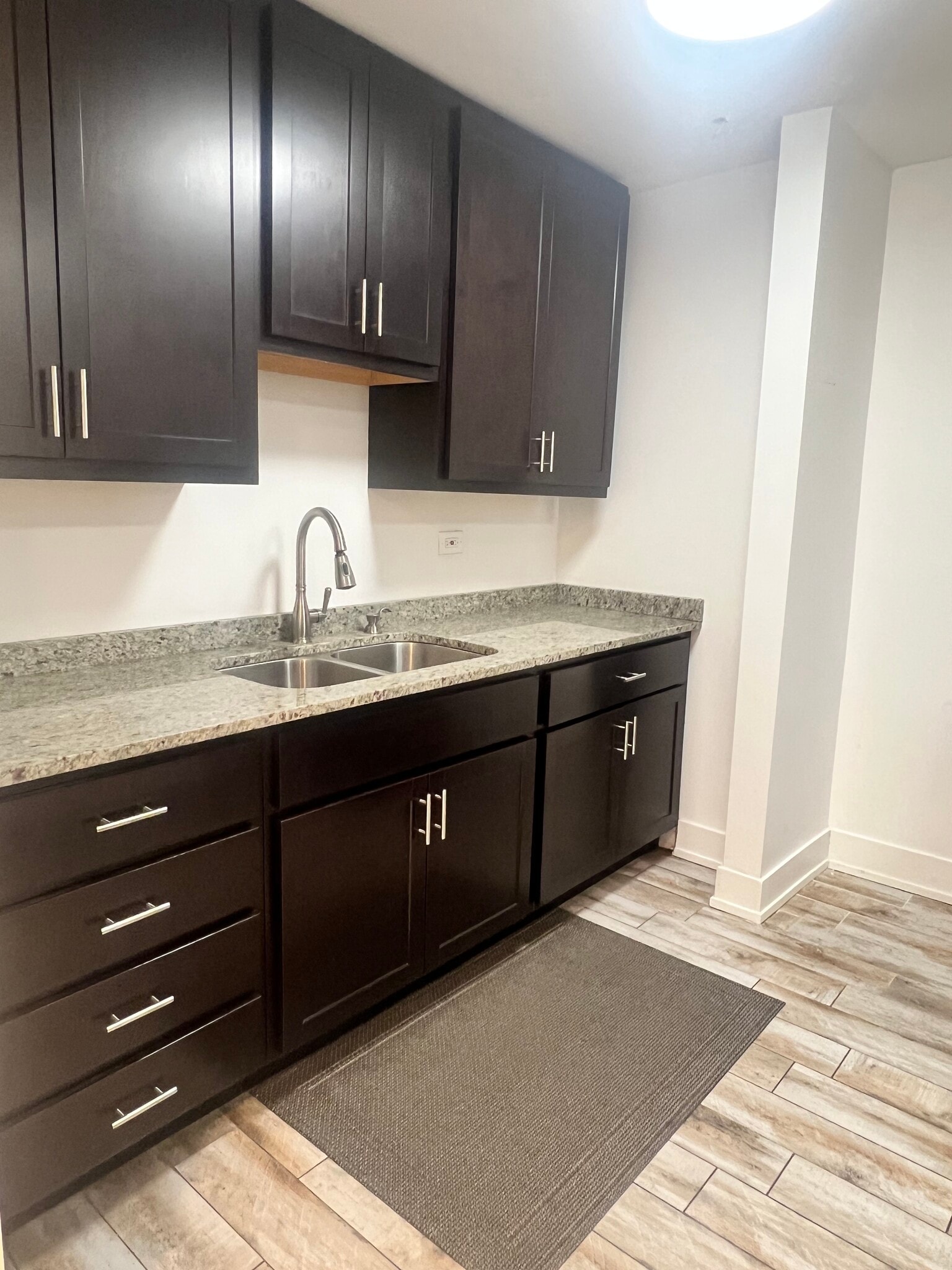 Building Photo - 3909 Howard St