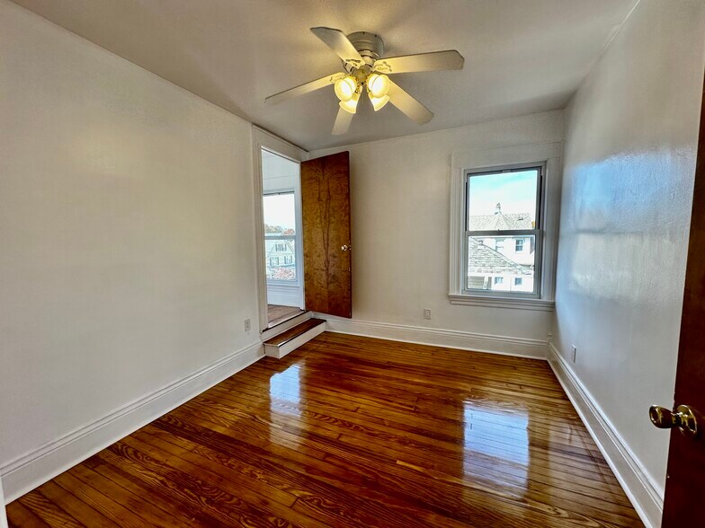 Another view with Walk in Closet - 227 Hamilton Ave