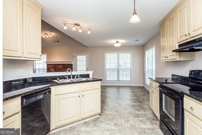 Building Photo - 2582 Freemans Walk Path