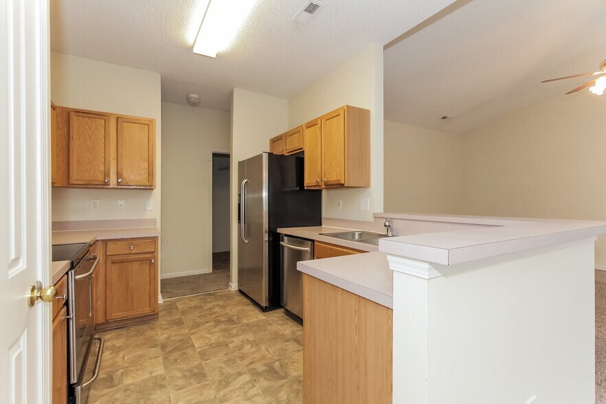 Building Photo - 9321 White Aspen Pl