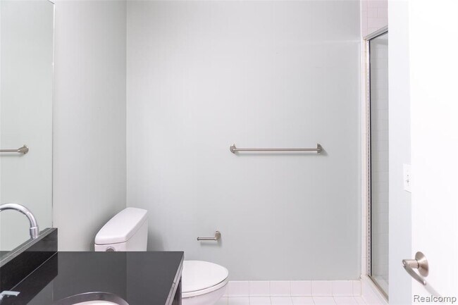 Building Photo - 100 N Center St