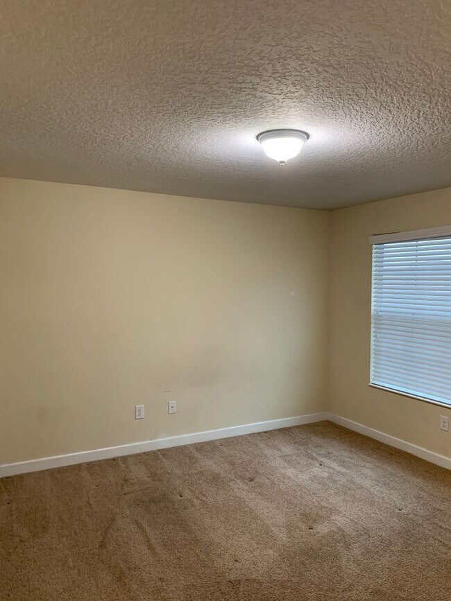 Building Photo - WYNDHAM LAKES ESTATES 4/2.5 HOME FOR RENT - LAKE VIEW!