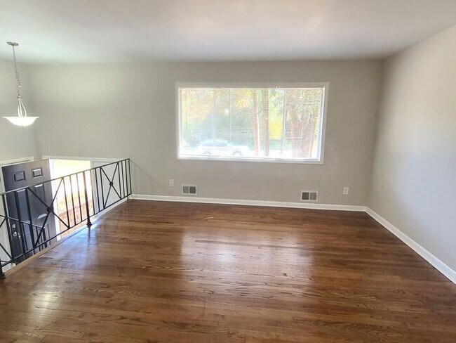 Building Photo - COMING SOON: Beautiful 4BR 2.5BA Home w/ Renovated Kitchen • Granite & Stainless • Garage Parking...