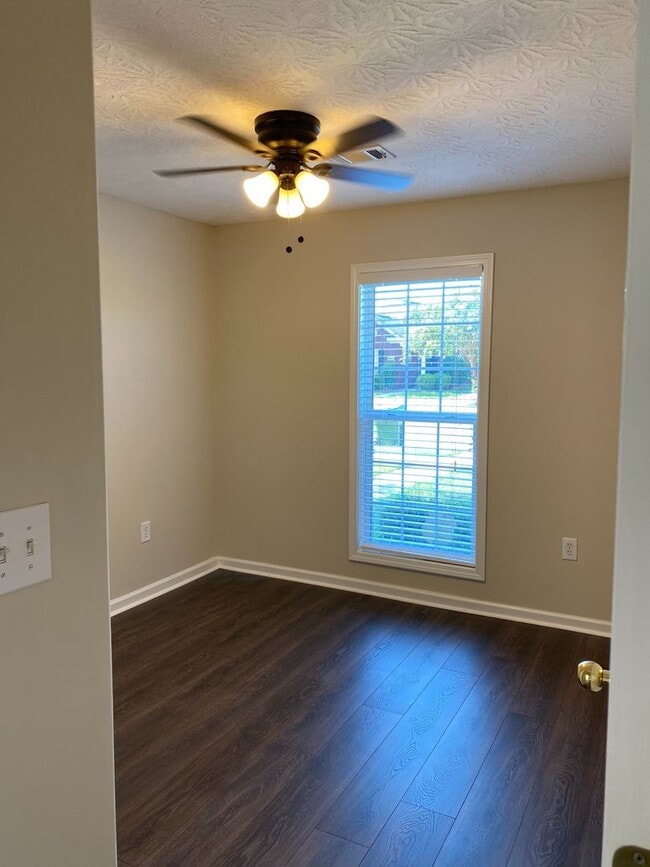 Building Photo - Ryan Ridge JaMac