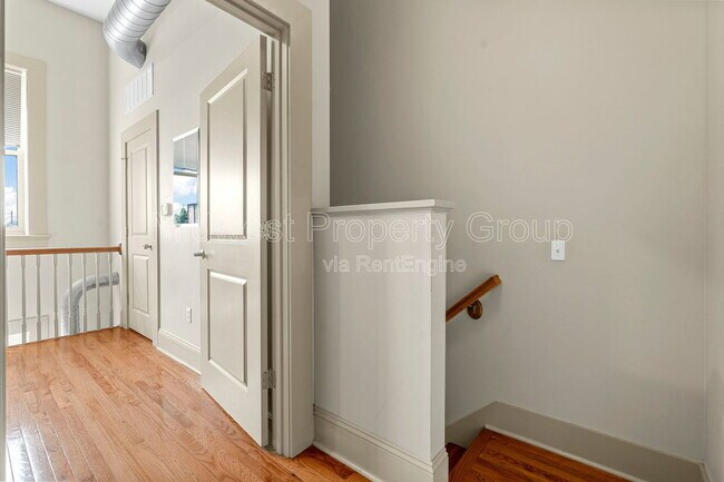 Building Photo - 4244 Chouteau Ave