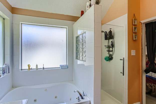 Building Photo - 514 Meadow Ln